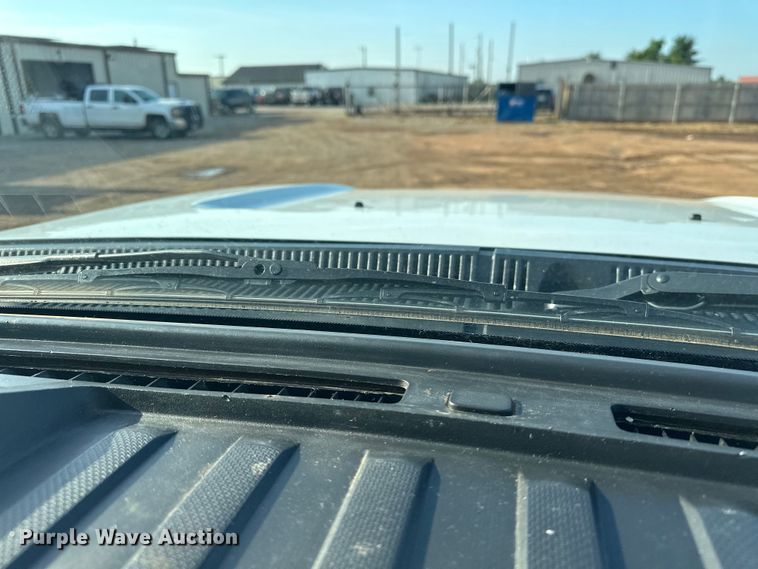 image for item EJ8843 2016 Ford F350 Super Duty flatbed pickup truck