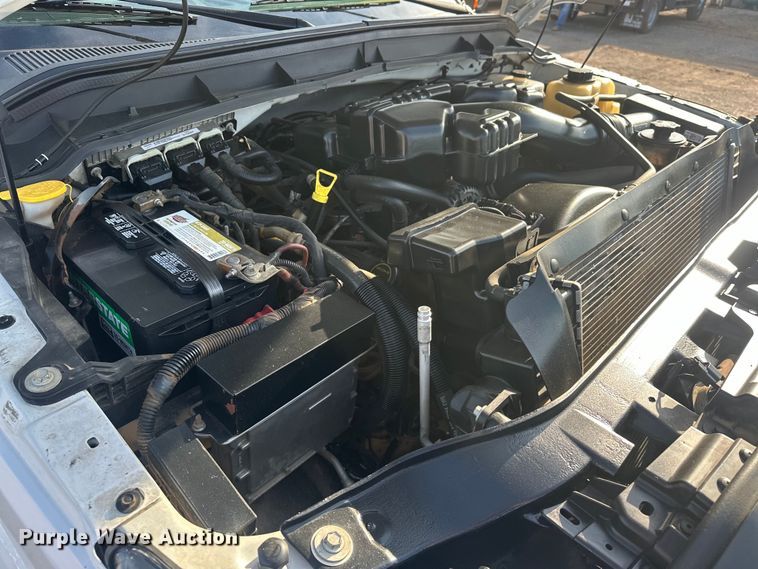 image for item EJ8843 2016 Ford F350 Super Duty flatbed pickup truck