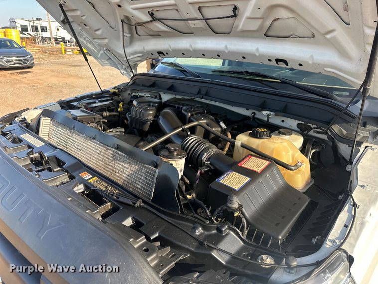 image for item EJ8843 2016 Ford F350 Super Duty flatbed pickup truck