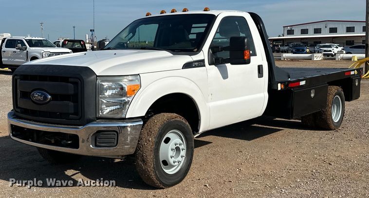 image for item EJ8845 2015 Ford F350 Super Duty flatbed pickup truck