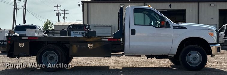 image for item EJ8845 2015 Ford F350 Super Duty flatbed pickup truck