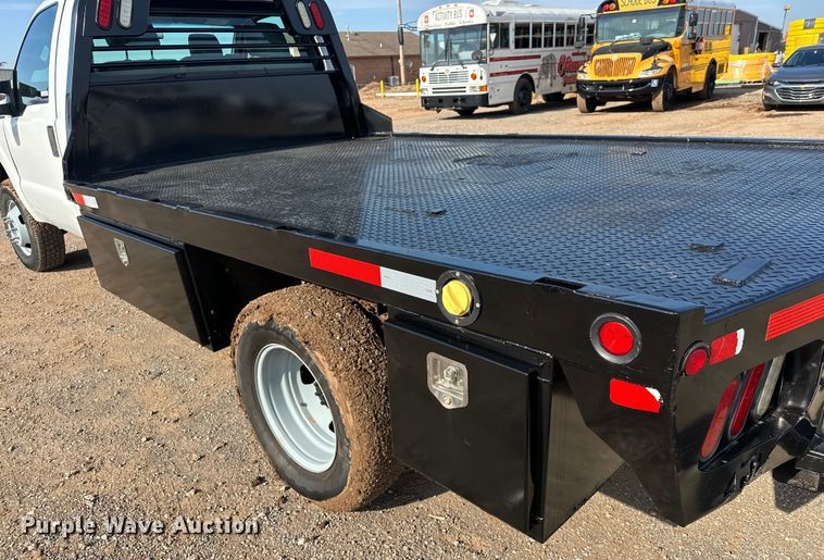 image for item EJ8845 2015 Ford F350 Super Duty flatbed pickup truck
