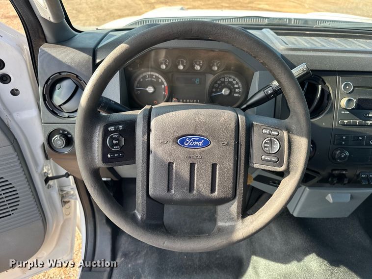 image for item EJ8845 2015 Ford F350 Super Duty flatbed pickup truck