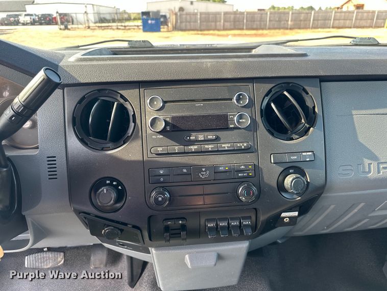 image for item EJ8845 2015 Ford F350 Super Duty flatbed pickup truck