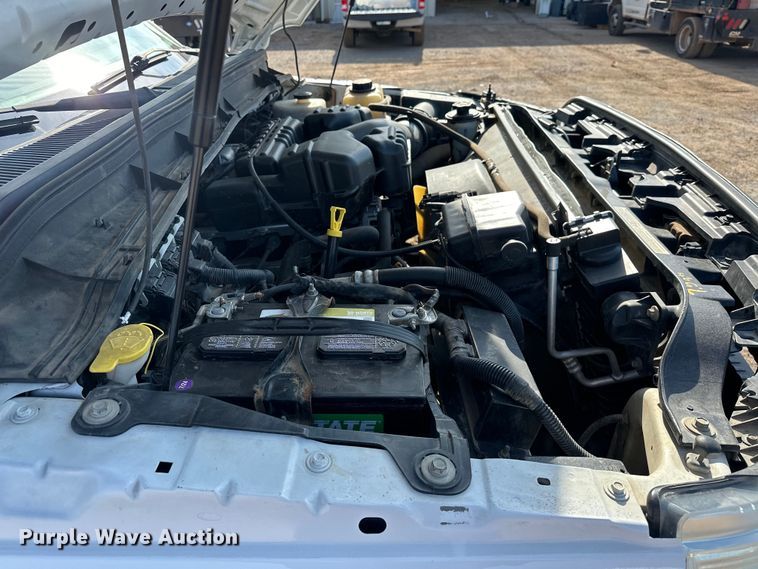 image for item EJ8845 2015 Ford F350 Super Duty flatbed pickup truck