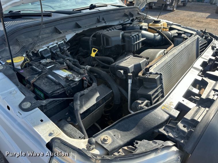 image for item EJ8845 2015 Ford F350 Super Duty flatbed pickup truck