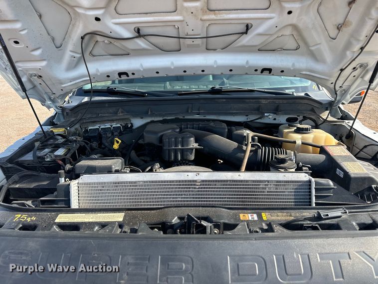 image for item EJ8845 2015 Ford F350 Super Duty flatbed pickup truck