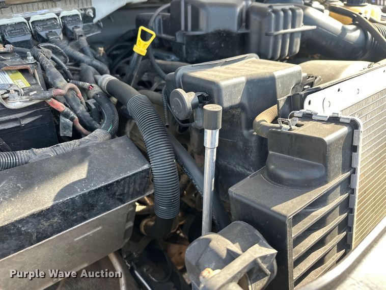 image for item EJ8845 2015 Ford F350 Super Duty flatbed pickup truck