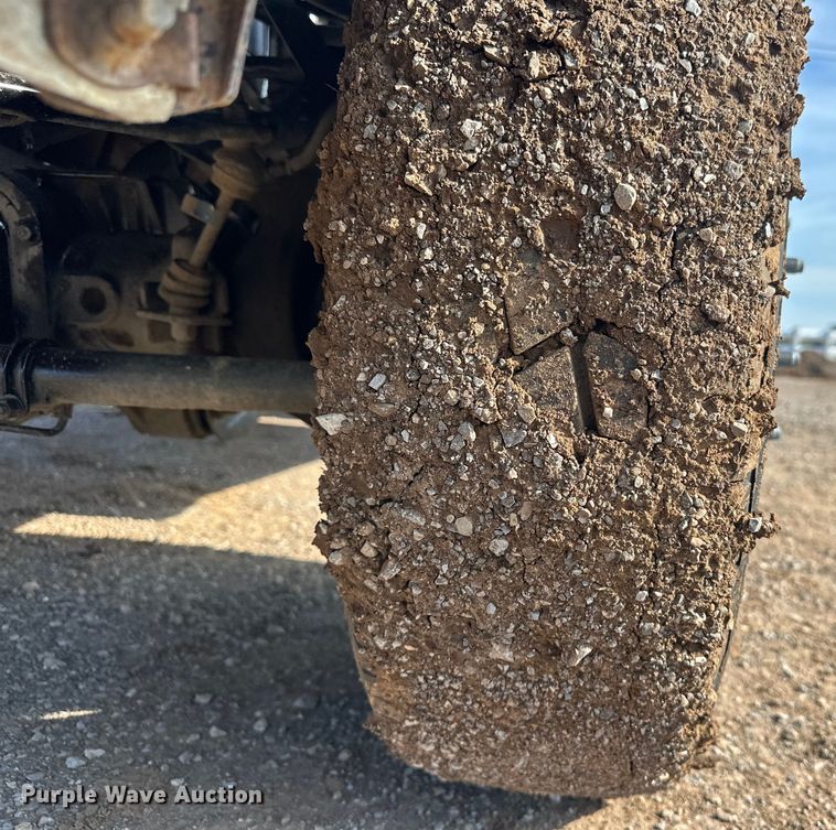 image for item EJ8845 2015 Ford F350 Super Duty flatbed pickup truck