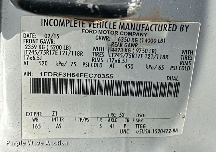 image for item EJ8845 2015 Ford F350 Super Duty flatbed pickup truck