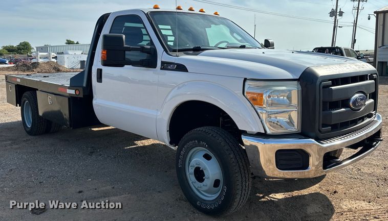 image for item EJ8846 2014 Ford F350 Super Duty flatbed pickup truck