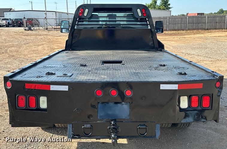 image for item EJ8846 2014 Ford F350 Super Duty flatbed pickup truck