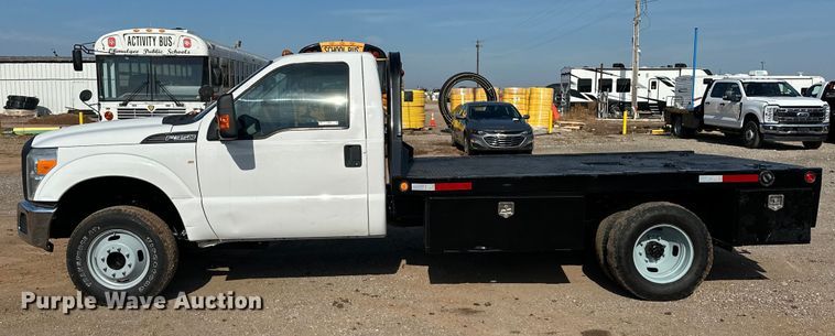 image for item EJ8846 2014 Ford F350 Super Duty flatbed pickup truck