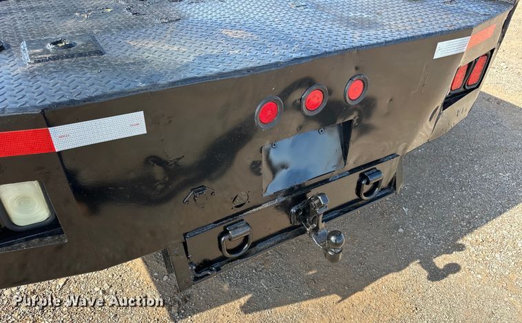 image for item EJ8846 2014 Ford F350 Super Duty flatbed pickup truck