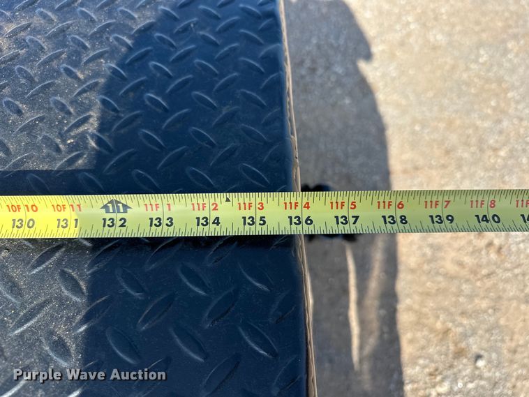 image for item EJ8846 2014 Ford F350 Super Duty flatbed pickup truck