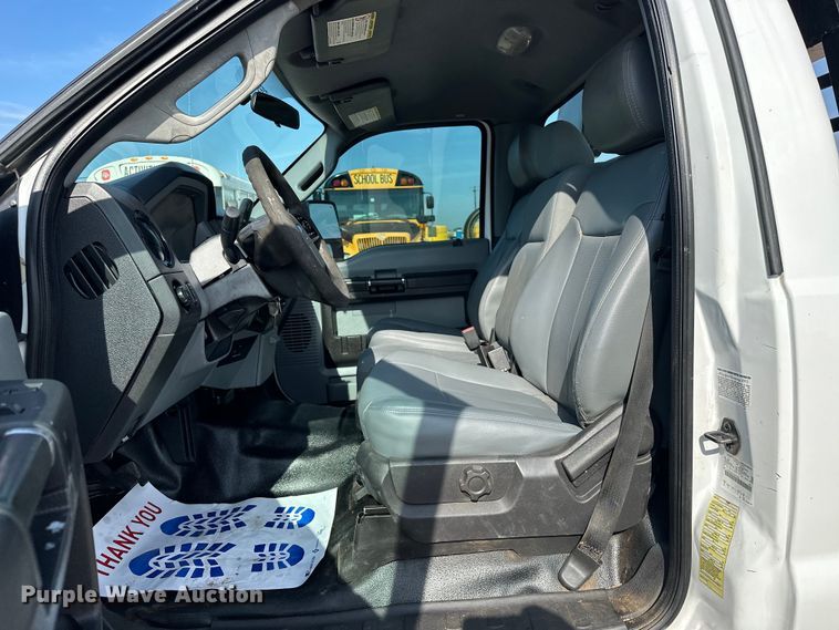 image for item EJ8846 2014 Ford F350 Super Duty flatbed pickup truck