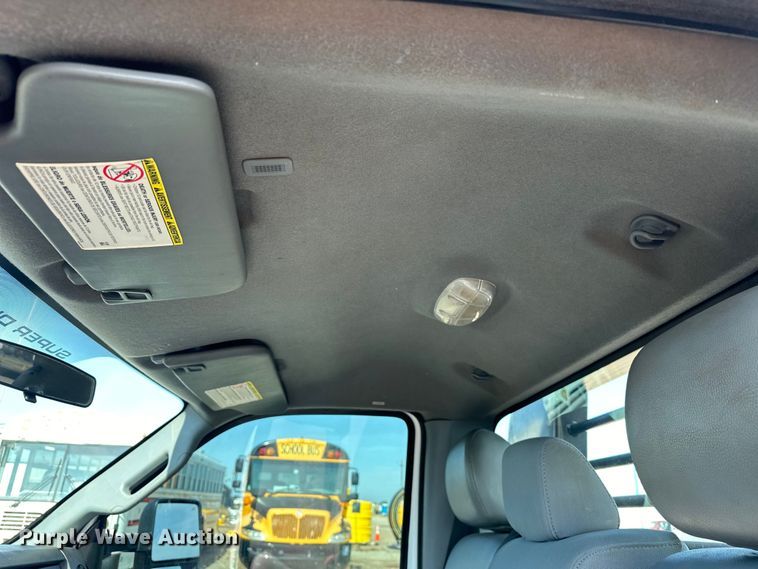 image for item EJ8846 2014 Ford F350 Super Duty flatbed pickup truck