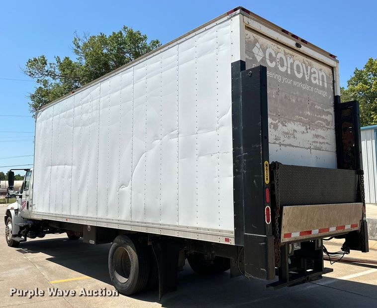 image for item EJ8855 2011 International  DuraStar 4400  box truck