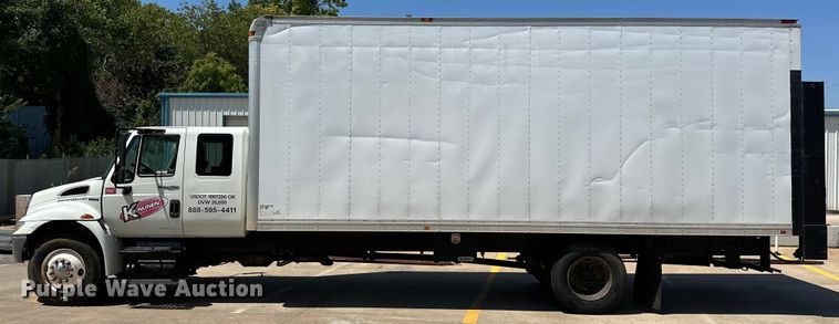 image for item EJ8855 2011 International  DuraStar 4400  box truck