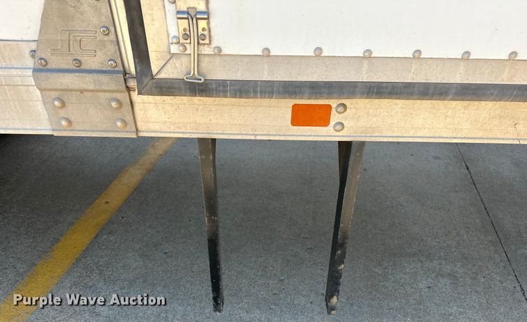 image for item EJ8855 2011 International  DuraStar 4400  box truck