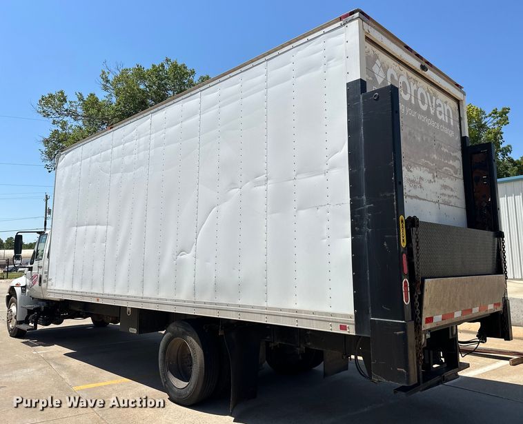 image for item EJ8855 2011 International  DuraStar 4400  box truck