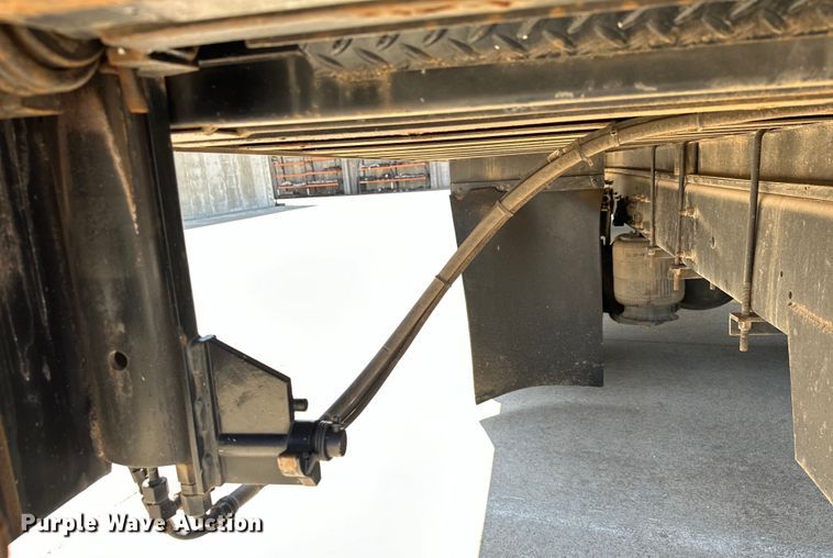 image for item EJ8855 2011 International  DuraStar 4400  box truck