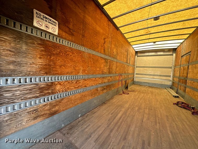 image for item EJ8855 2011 International  DuraStar 4400  box truck