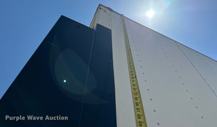 image for item EJ8855 2011 International  DuraStar 4400  box truck