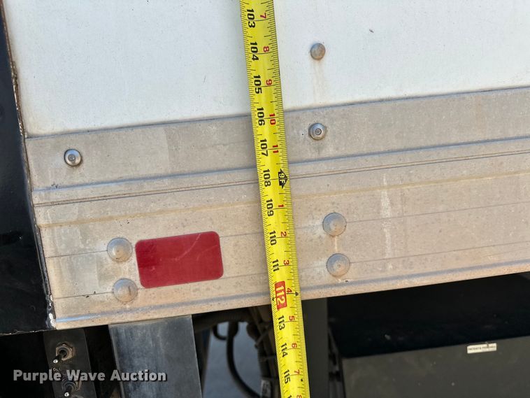 image for item EJ8855 2011 International  DuraStar 4400  box truck