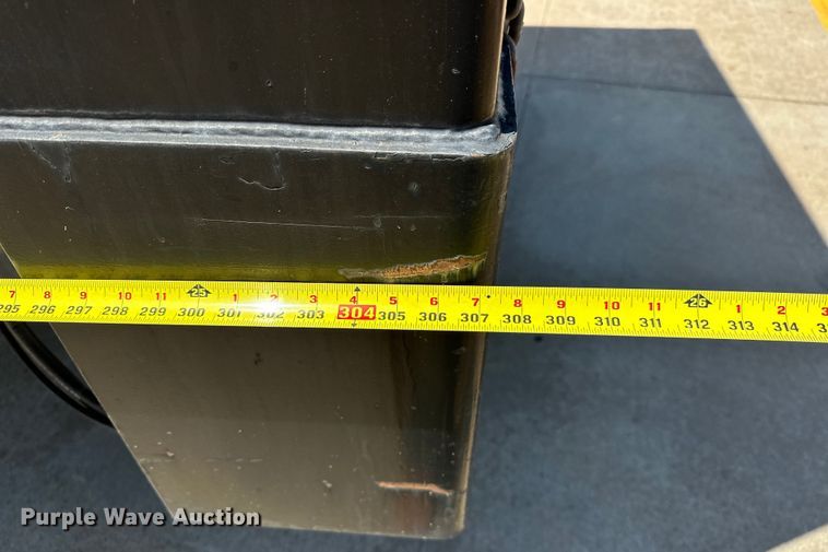 image for item EJ8855 2011 International  DuraStar 4400  box truck