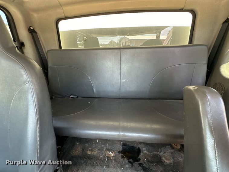 image for item EJ8855 2011 International  DuraStar 4400  box truck