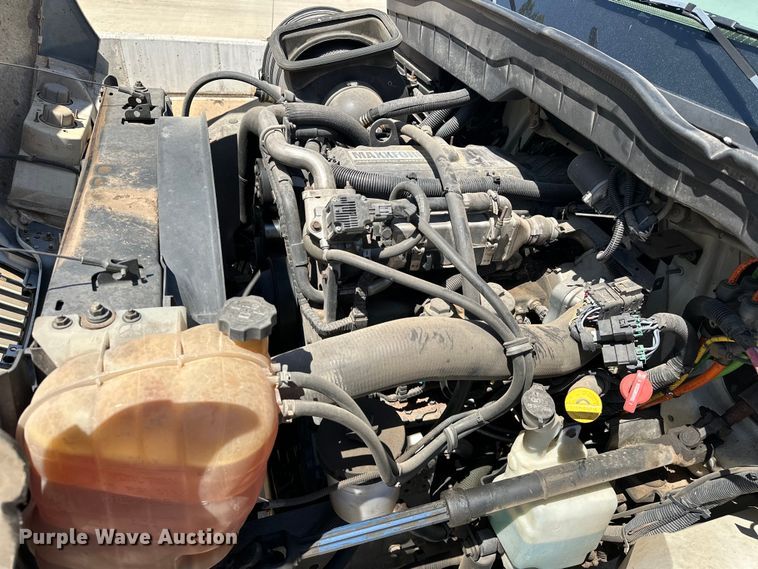 image for item EJ8855 2011 International  DuraStar 4400  box truck