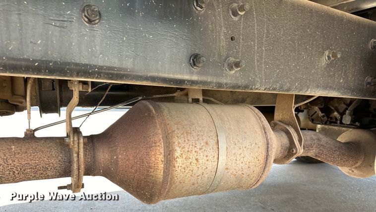 image for item EJ8855 2011 International  DuraStar 4400  box truck