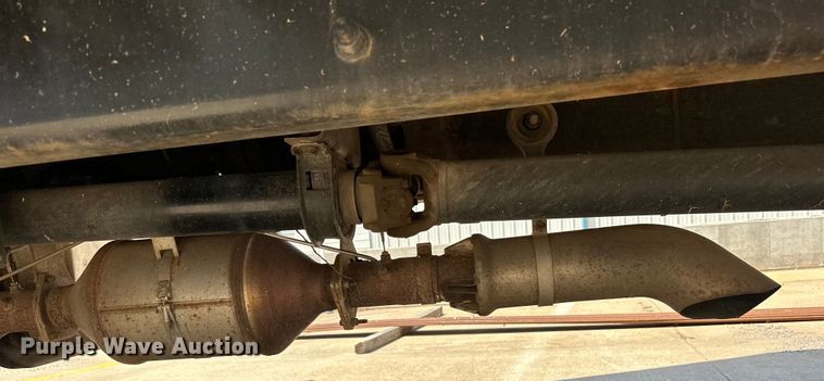 image for item EJ8855 2011 International  DuraStar 4400  box truck