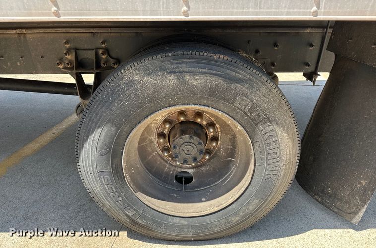 image for item EJ8855 2011 International  DuraStar 4400  box truck