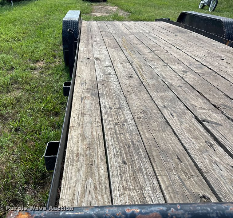 image for item EJ8866 2018 Tiger  8320T utility trailer