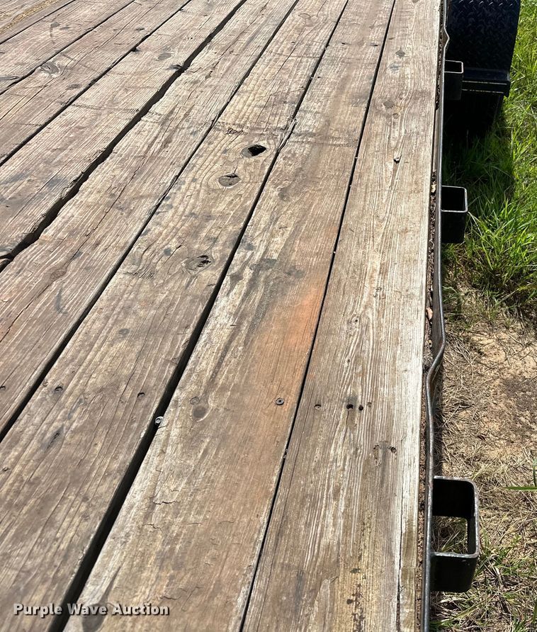 image for item EJ8866 2018 Tiger  8320T utility trailer