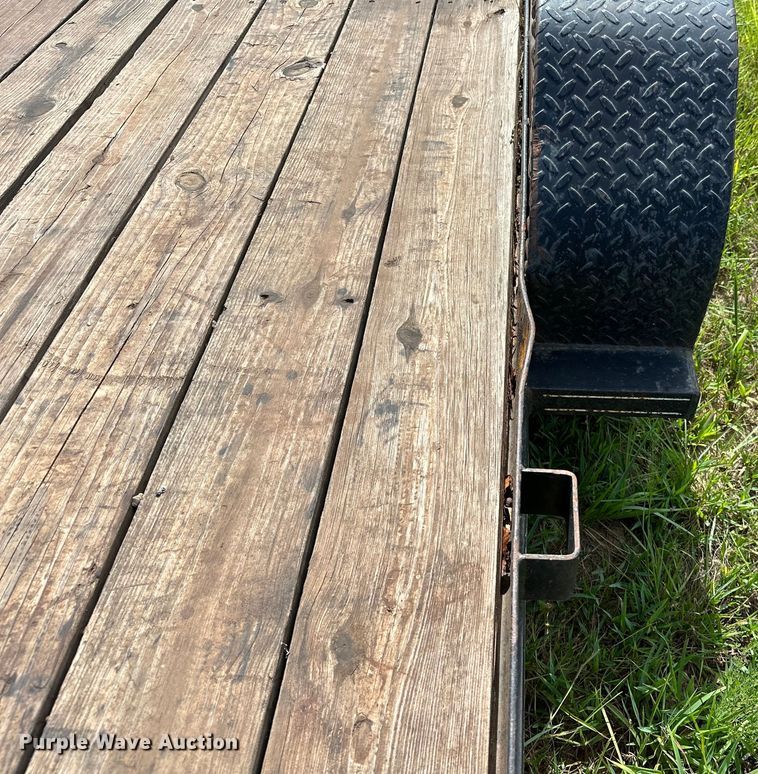 image for item EJ8866 2018 Tiger  8320T utility trailer