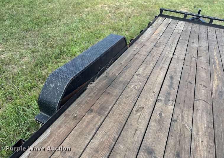 image for item EJ8866 2018 Tiger  8320T utility trailer