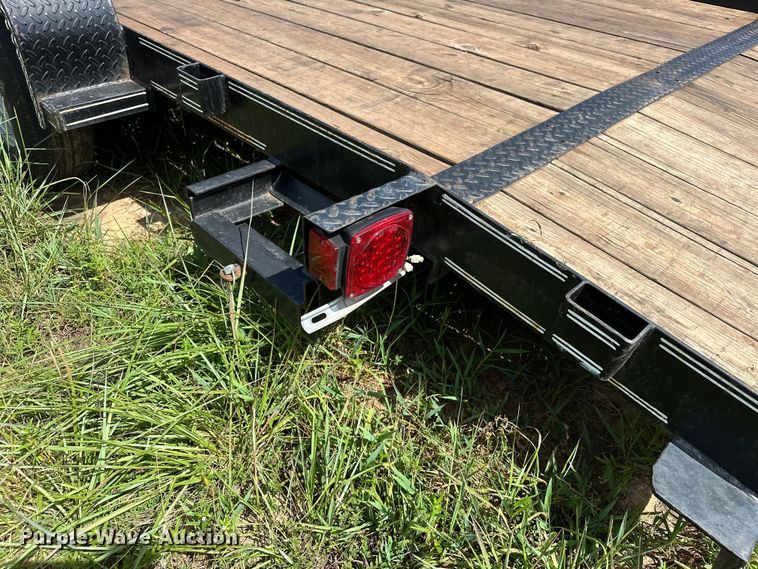 image for item EJ8866 2018 Tiger  8320T utility trailer