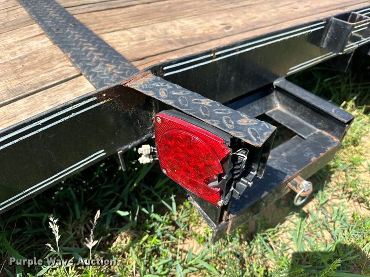 image for item EJ8866 2018 Tiger  8320T utility trailer