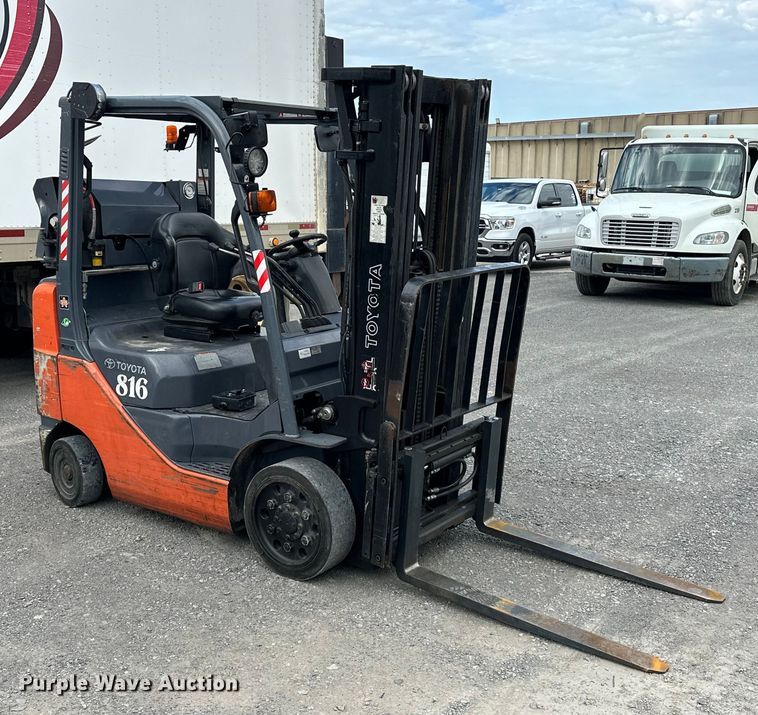 image for item EJ8867 2009 Toyota  8FGCU25 forklift