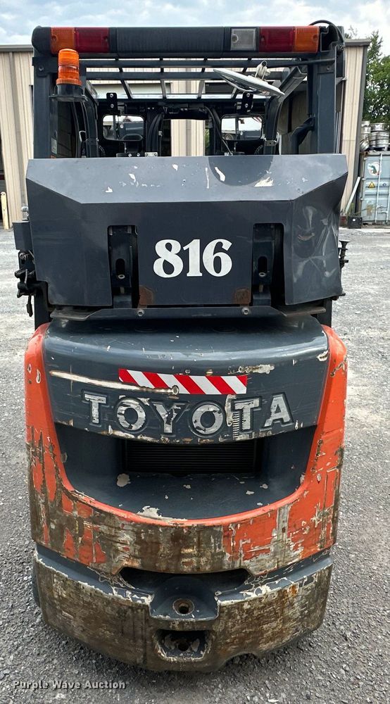 image for item EJ8867 2009 Toyota  8FGCU25 forklift