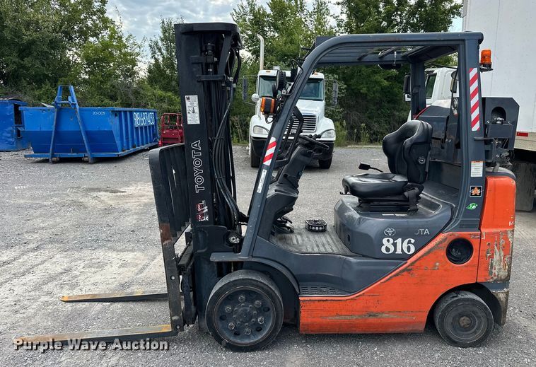 image for item EJ8867 2009 Toyota  8FGCU25 forklift