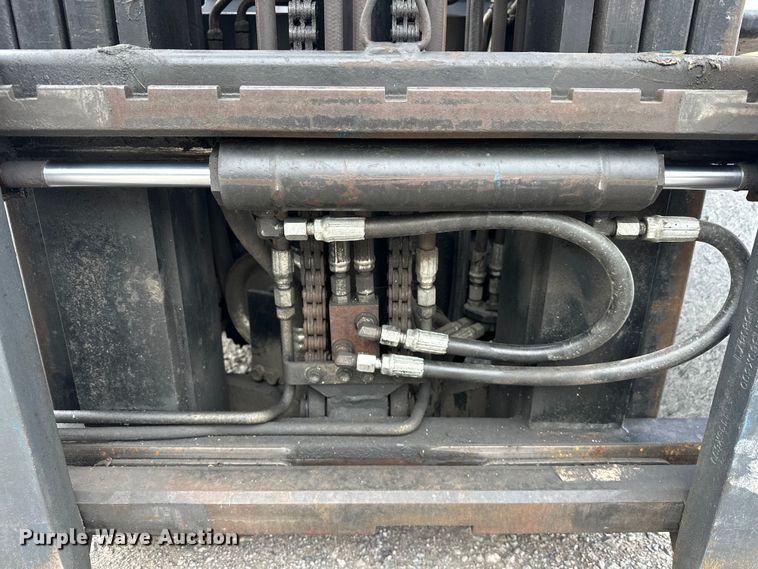 image for item EJ8867 2009 Toyota  8FGCU25 forklift