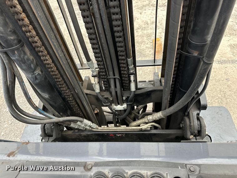 image for item EJ8867 2009 Toyota  8FGCU25 forklift