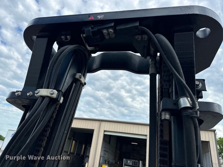 image for item EJ8867 2009 Toyota  8FGCU25 forklift