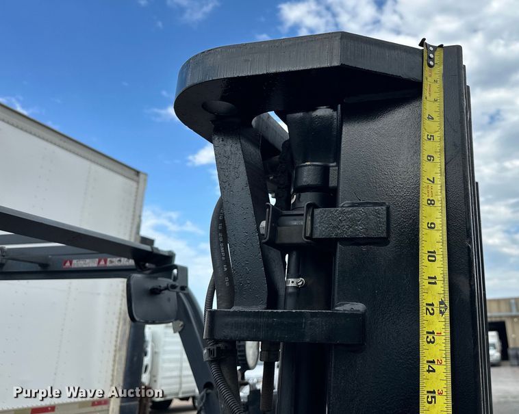 image for item EJ8867 2009 Toyota  8FGCU25 forklift