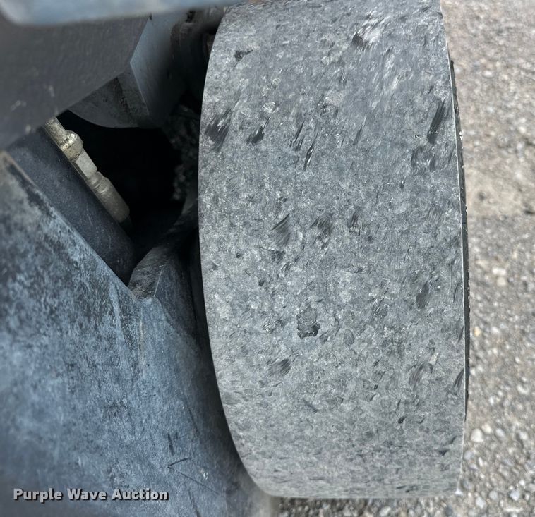 image for item EJ8867 2009 Toyota  8FGCU25 forklift