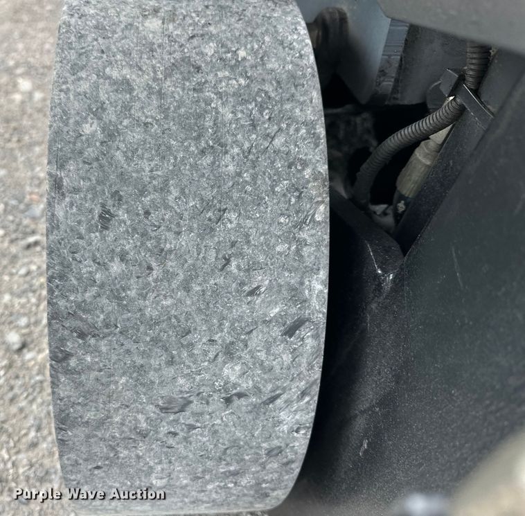 image for item EJ8867 2009 Toyota  8FGCU25 forklift